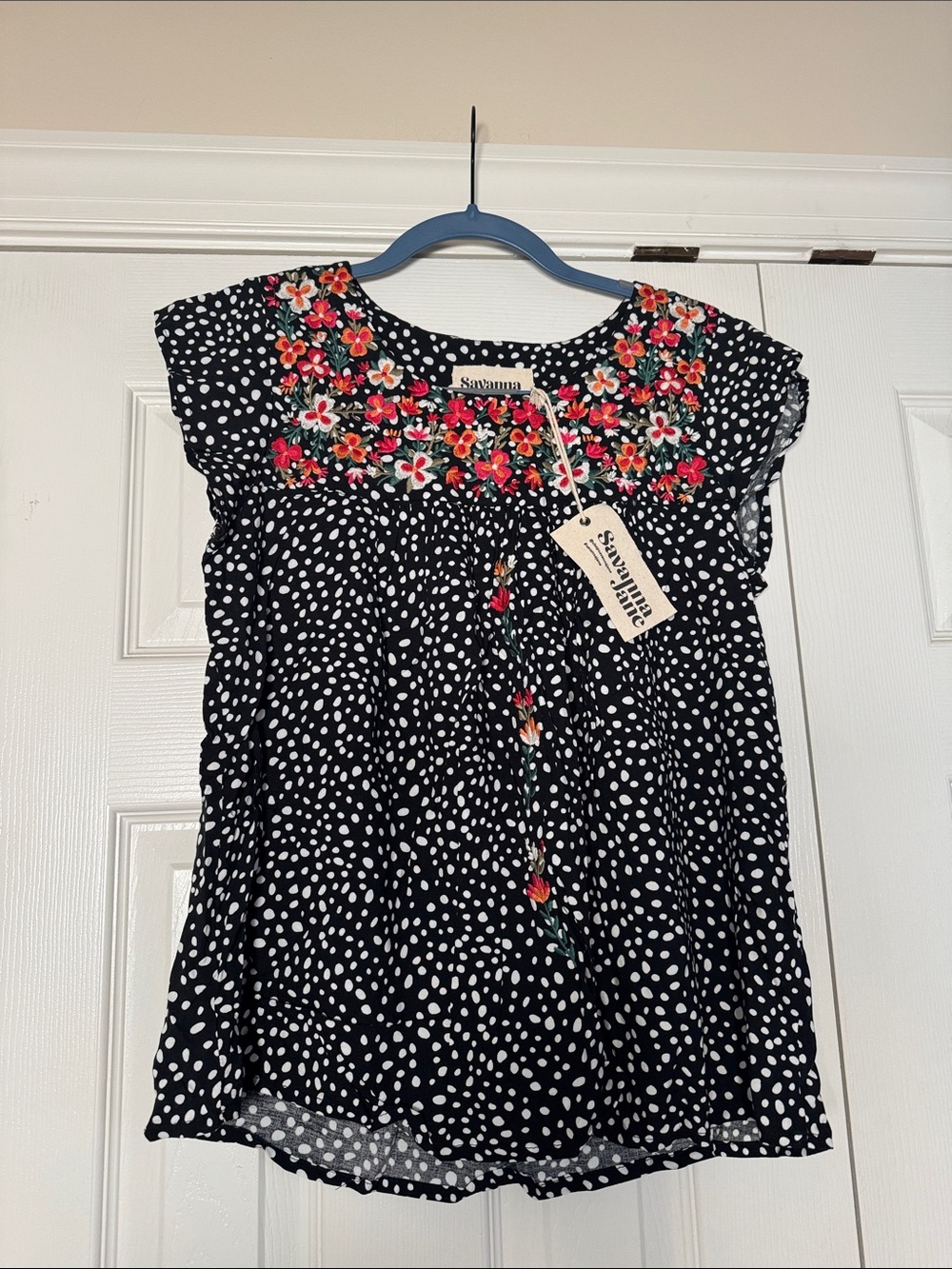 NWT Savanna Jane embroidered polka dot blouse in Medium